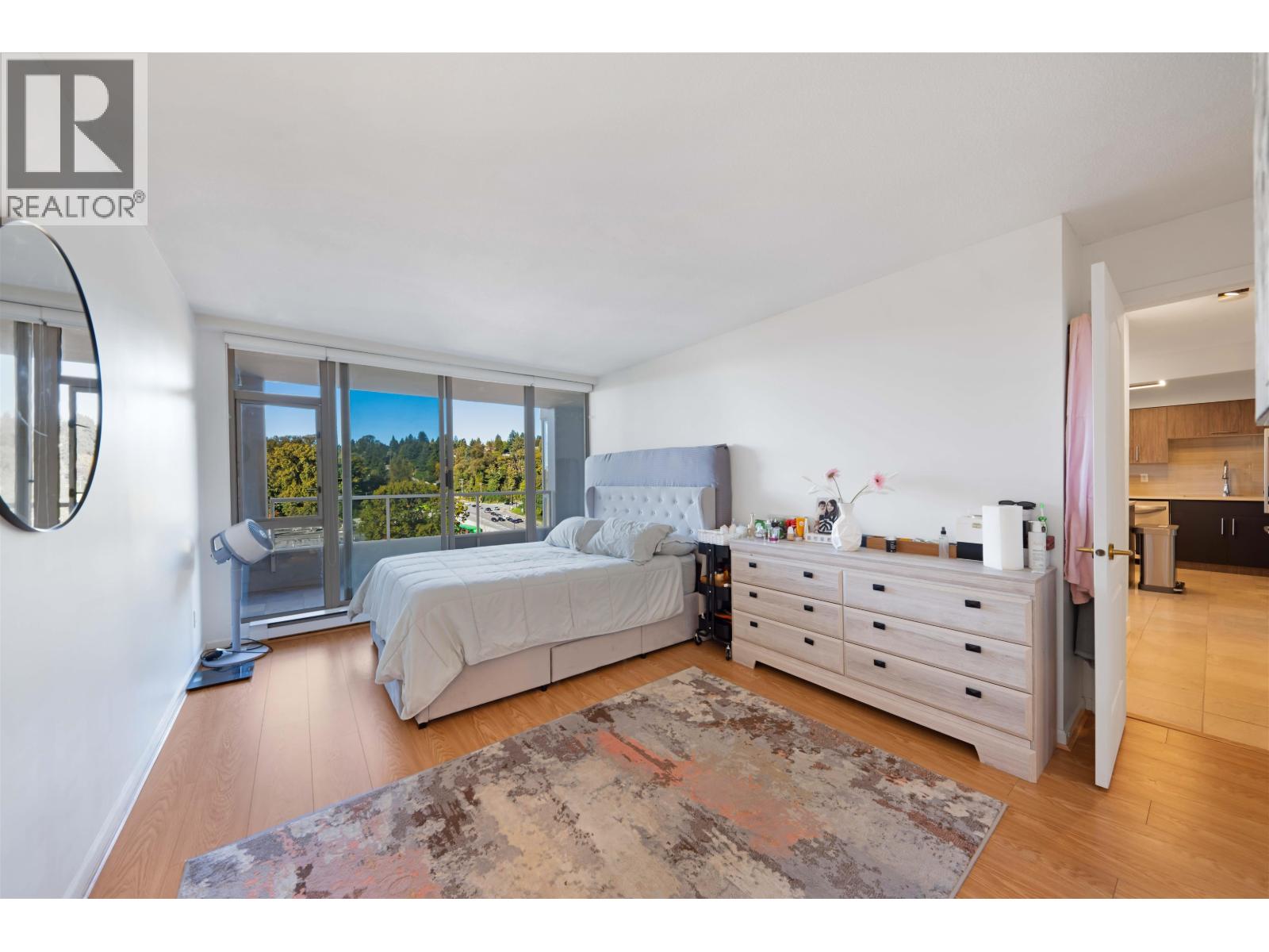 803 1327 E KEITH ROAD, North Vancouver