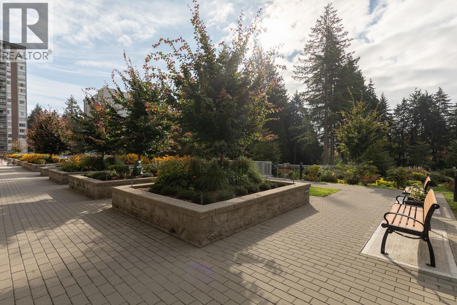 604 2016 FULLERTON AVENUE, North Vancouver