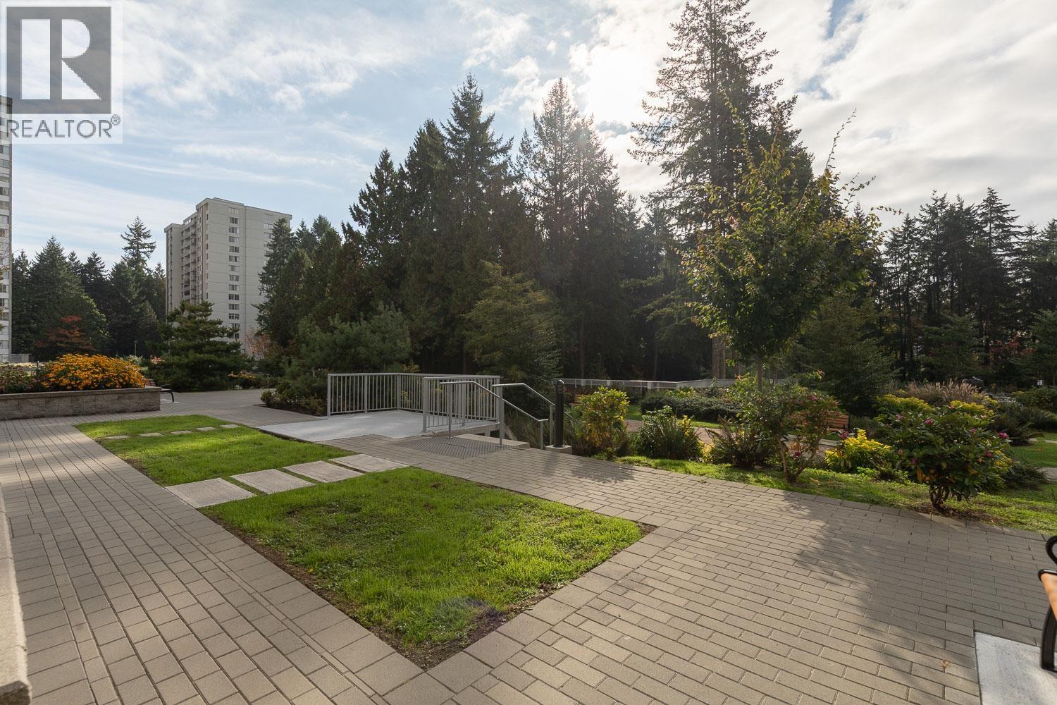 604 2016 FULLERTON AVENUE, North Vancouver
