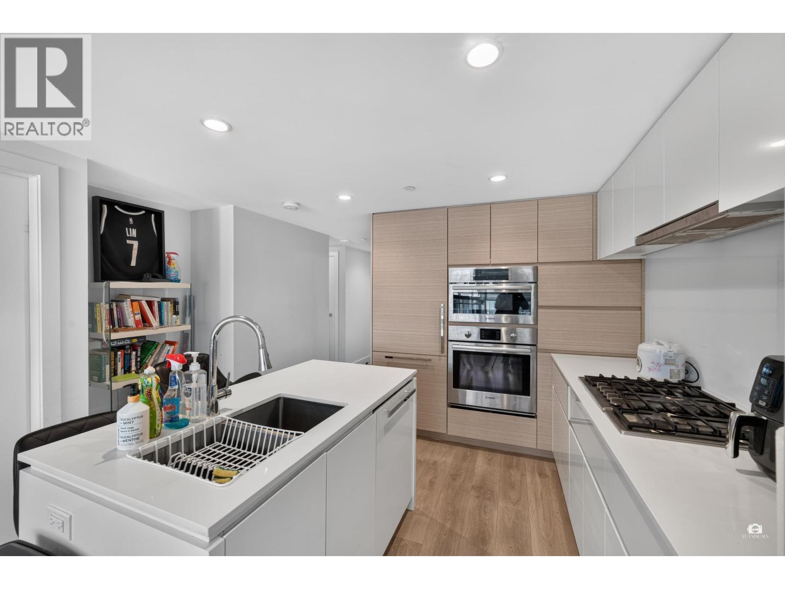 #512-6900 PEARSON Way, Richmond
