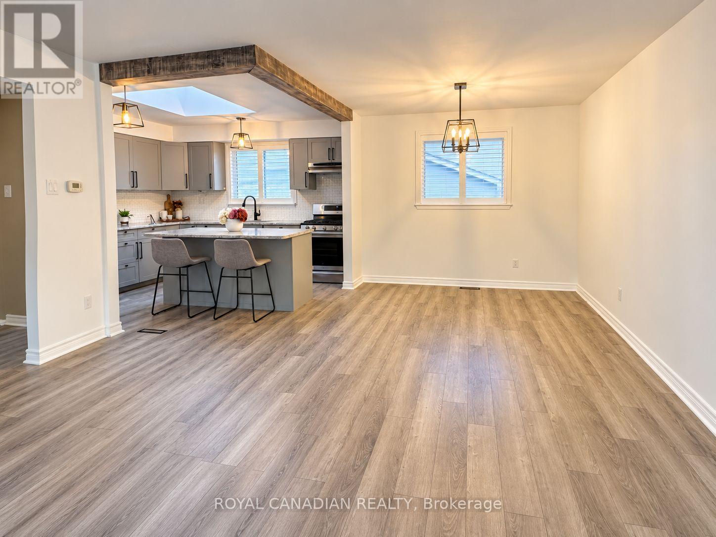 36 Maplegrove Avenue, Bradford West Gwillimbury, ON photo 9