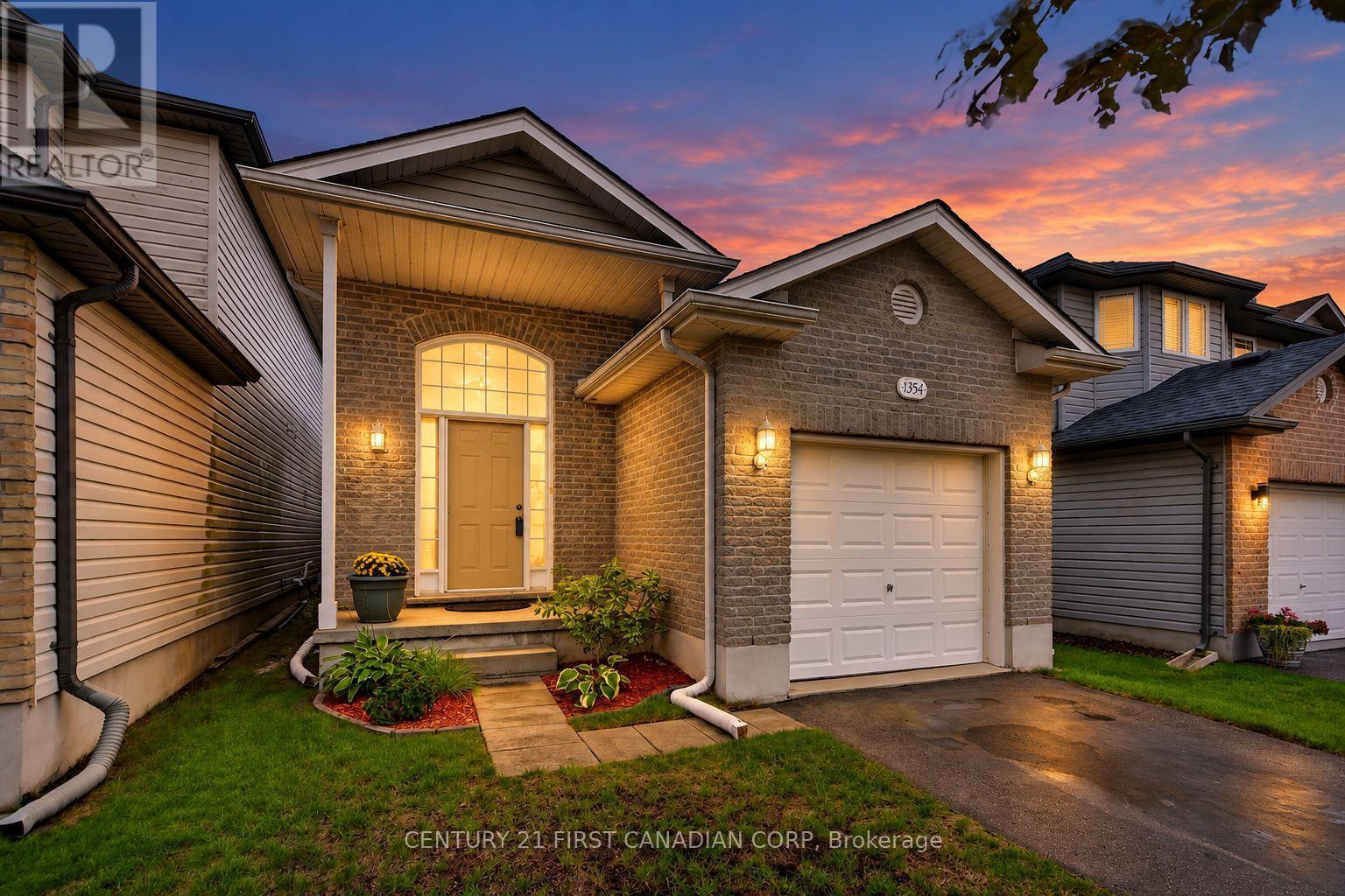 1354 ASPENRIDGE CRESCENT - 1