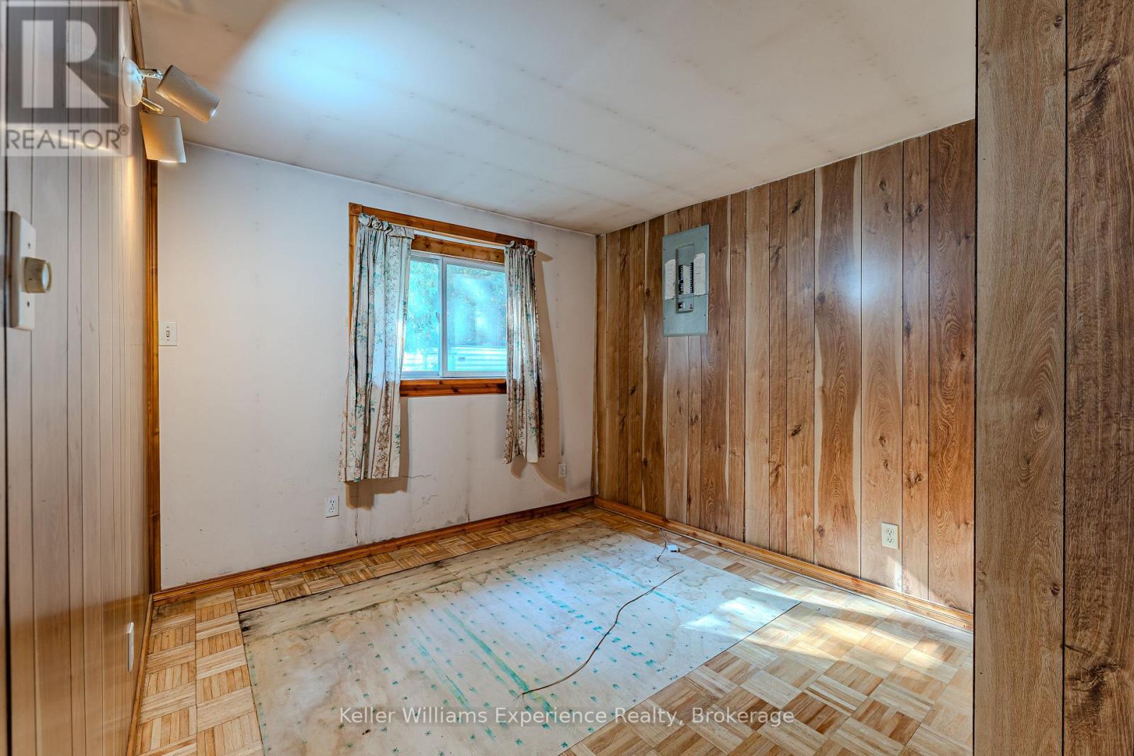1074 WEST ROAD - Image 24