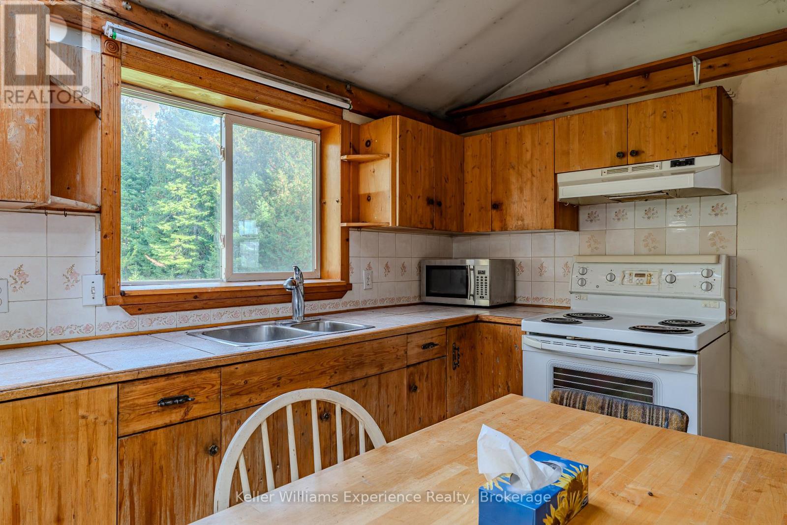 1074 WEST ROAD - Image 7