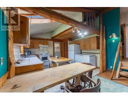 1074 West Road, Northern Bruce Peninsula, ON N0H1W0 Photo 11