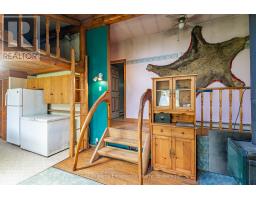1074 West Road, Northern Bruce Peninsula, ON N0H1W0 Photo 13