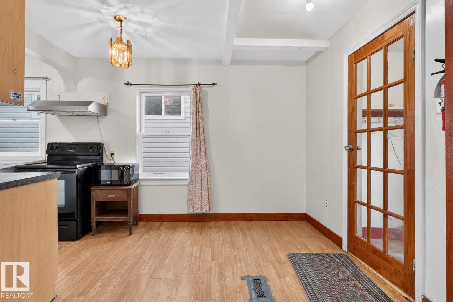 12053 97 ST NW - 8