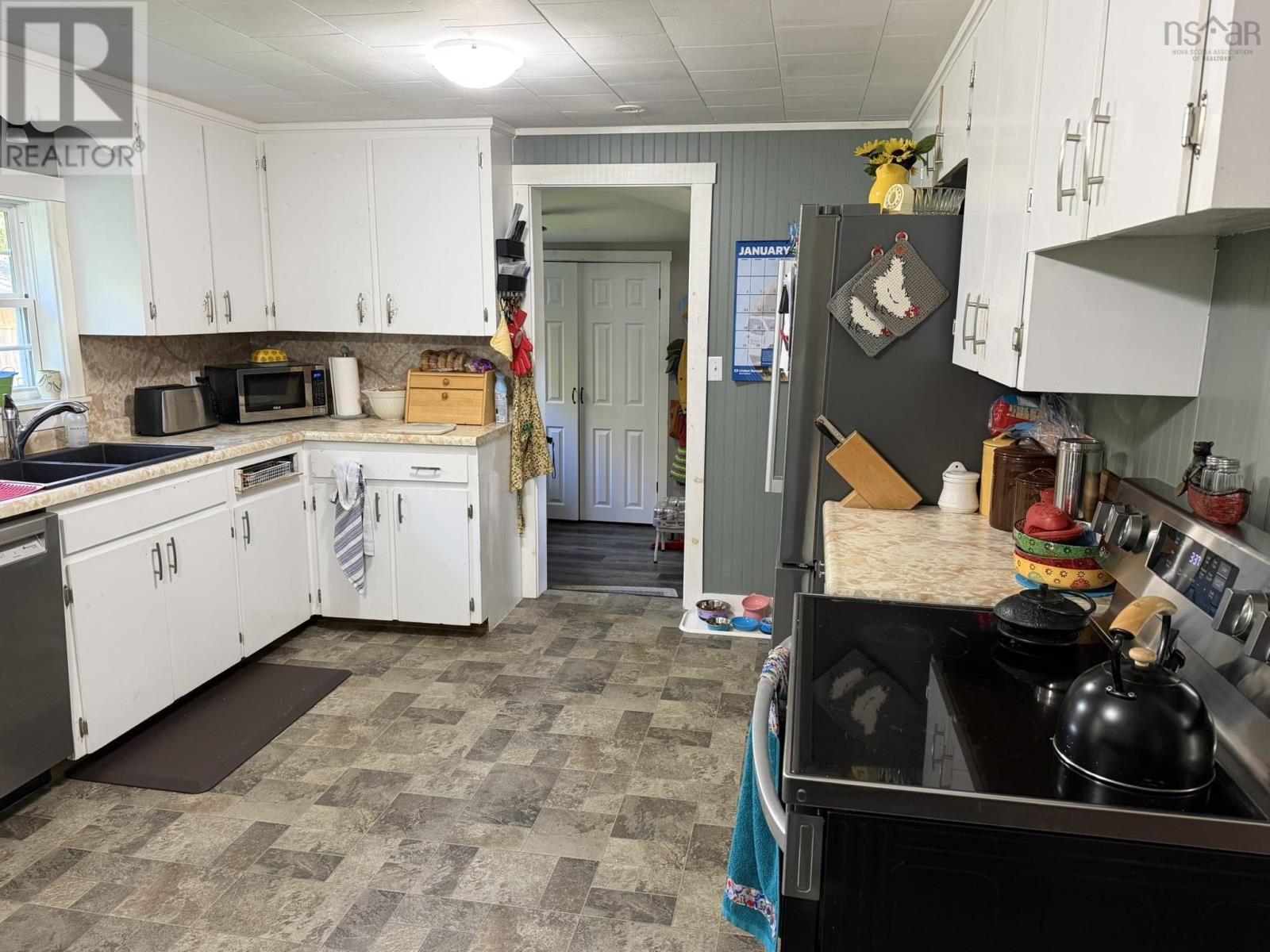 19 River Road - Image 14