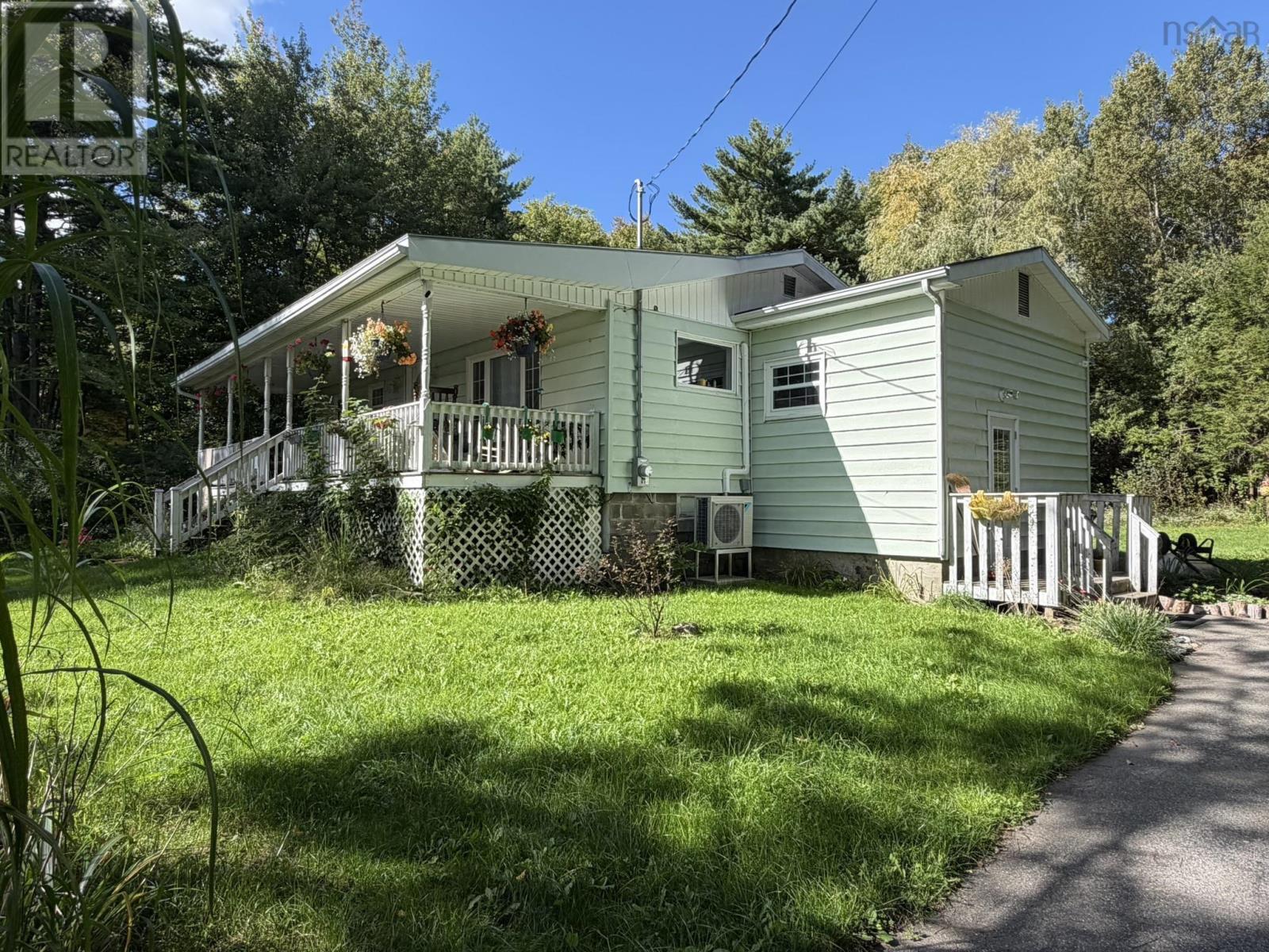 19 River Road - 1