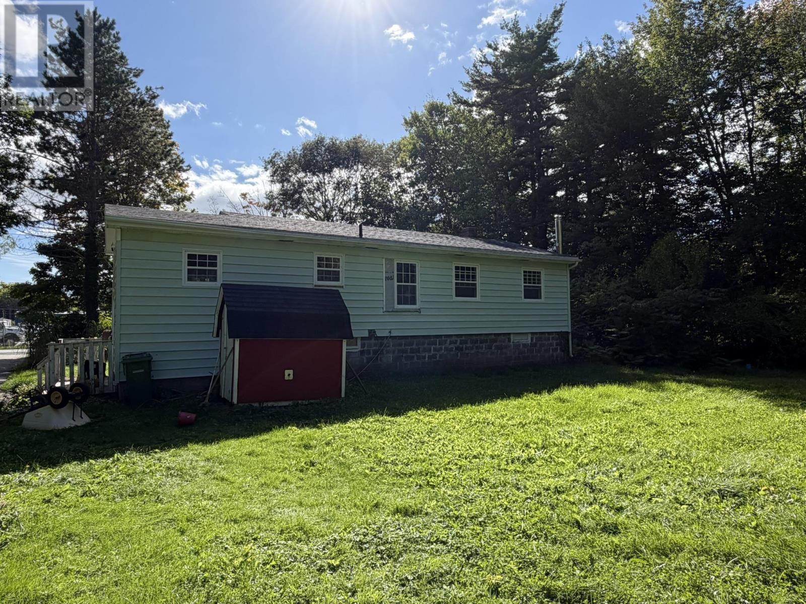 19 River Road - 8