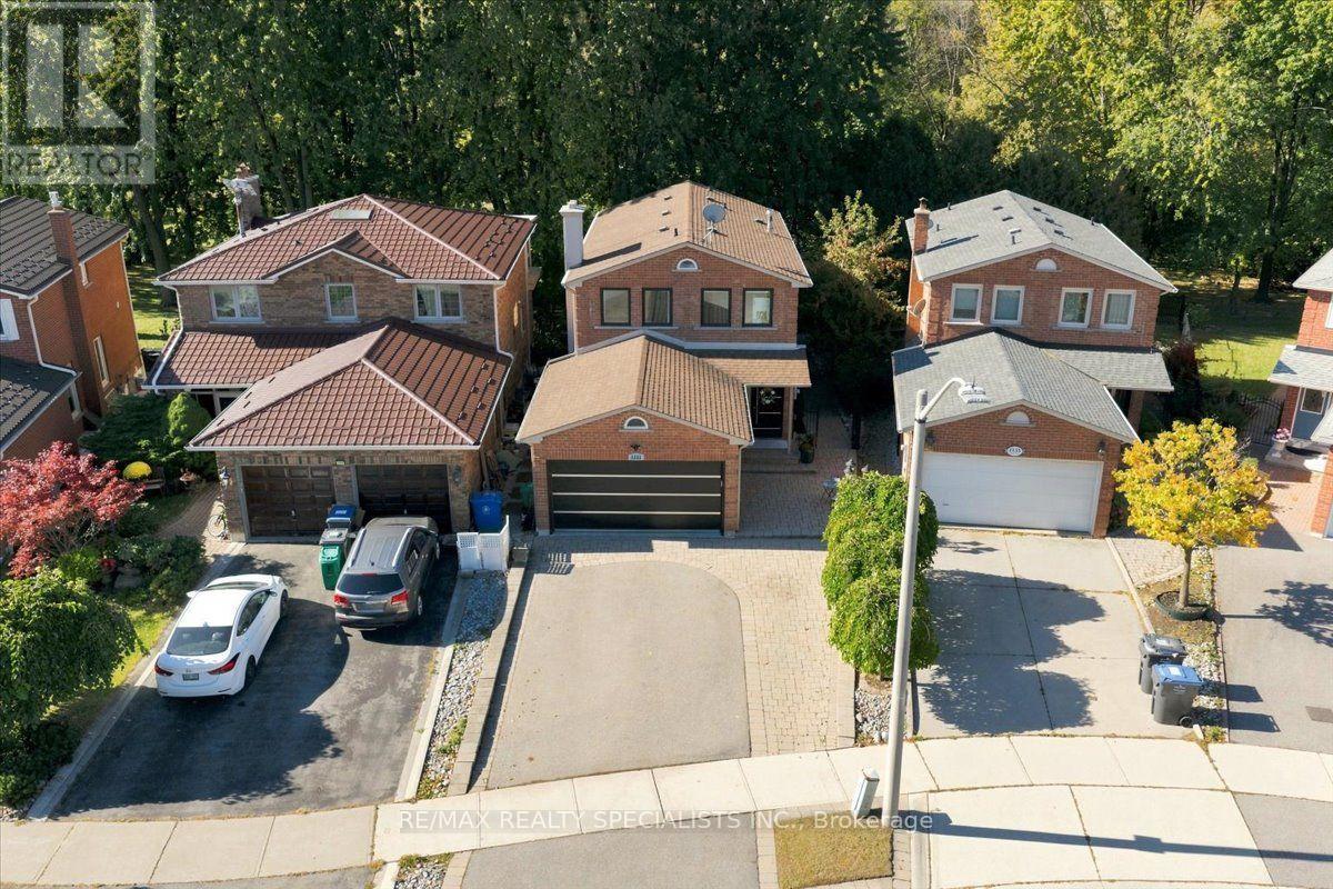 1131 Highgate Place, Mississauga, ON photo 2