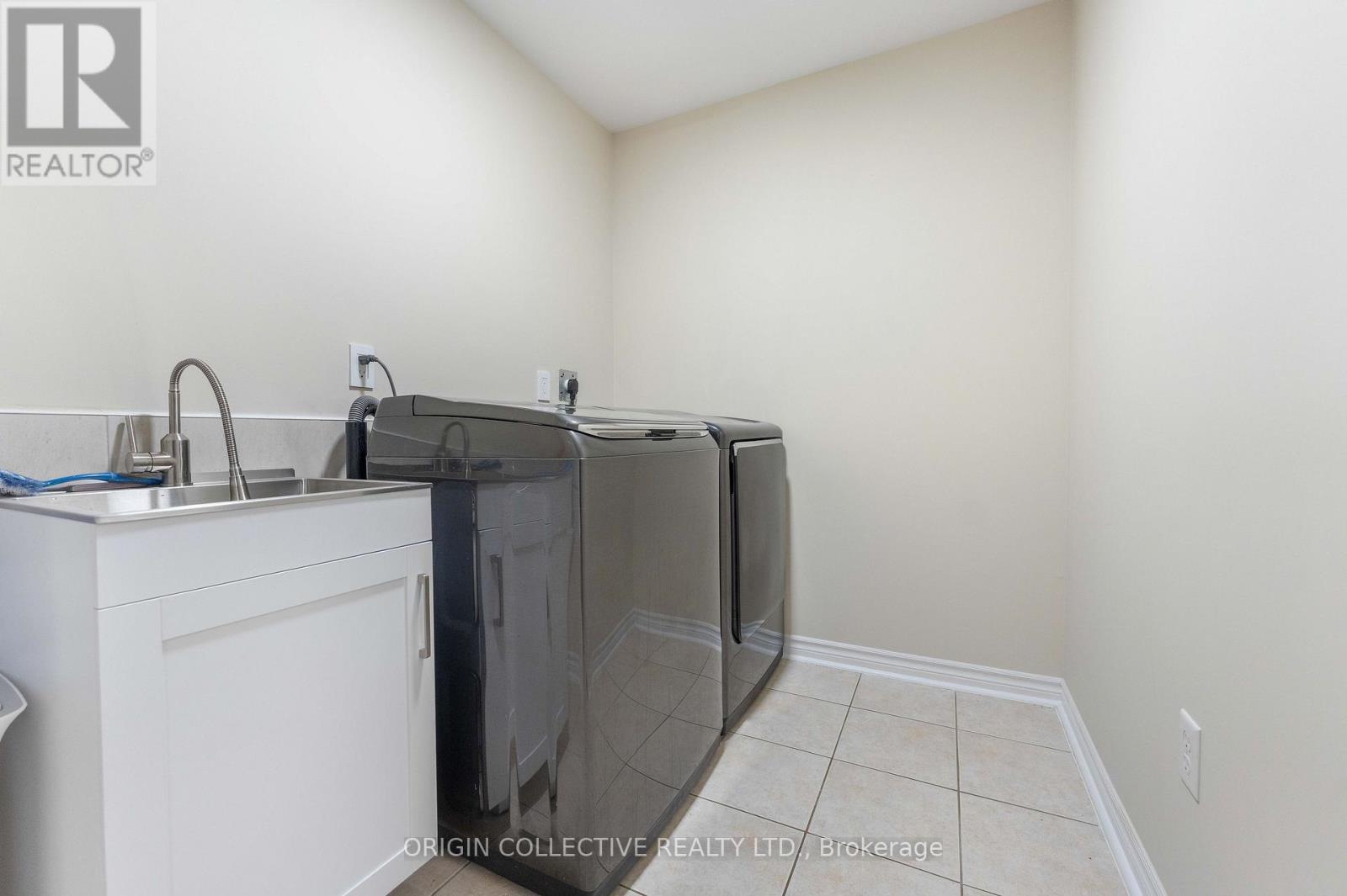 51 Goreway Valley Trail, Brampton, ON photo 38