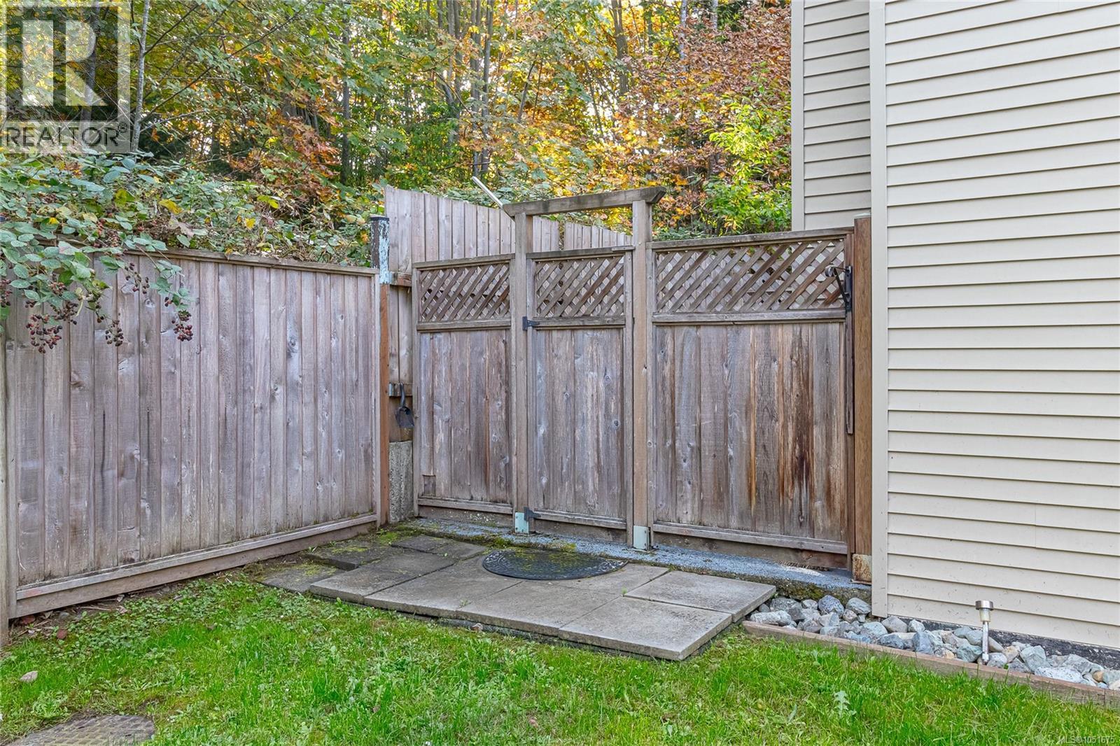 #30 3025 Cowichan Lake Rd - 29