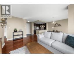 805 2959 Glen Drive, Coquitlam, BC V3B0B8 Photo 7