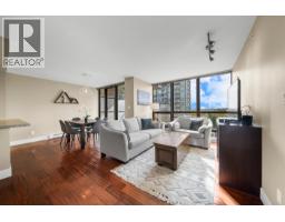 805 2959 Glen Drive, Coquitlam, BC V3B0B8 Photo 6