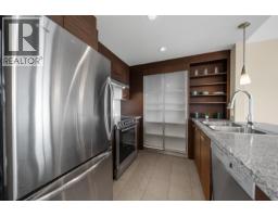805 2959 Glen Drive, Coquitlam, BC V3B0B8 Photo 9