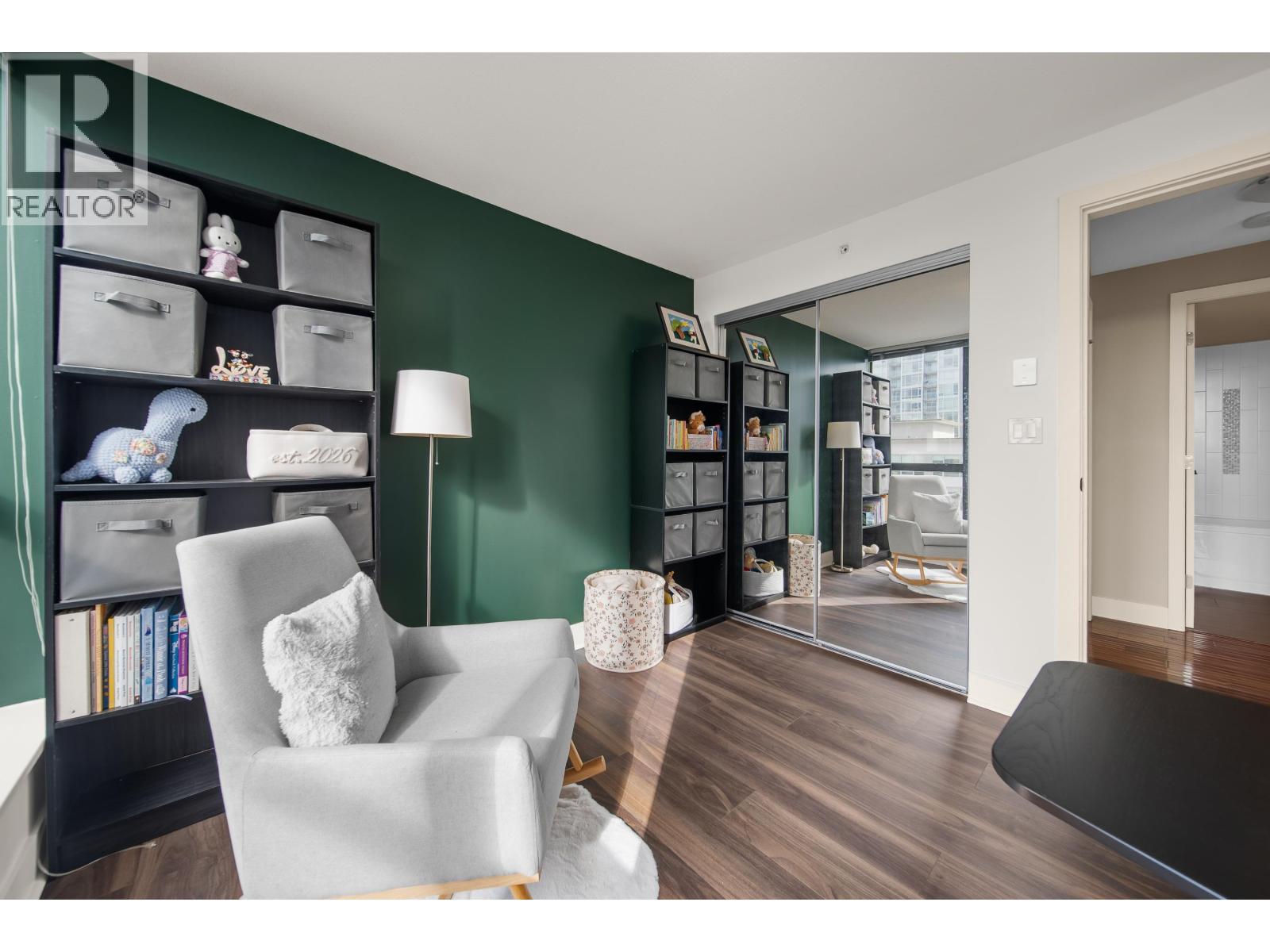 805 2959 GLEN DRIVE, Coquitlam - Image 1