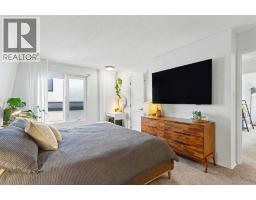 2206 29 Avenue Sw, Calgary, AB T2T1N7 Photo 14