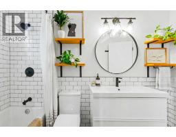 2206 29 Avenue Sw, Calgary, AB T2T1N7 Photo 16