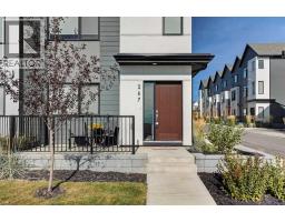267 Dieppe Drive SW - photo 2
