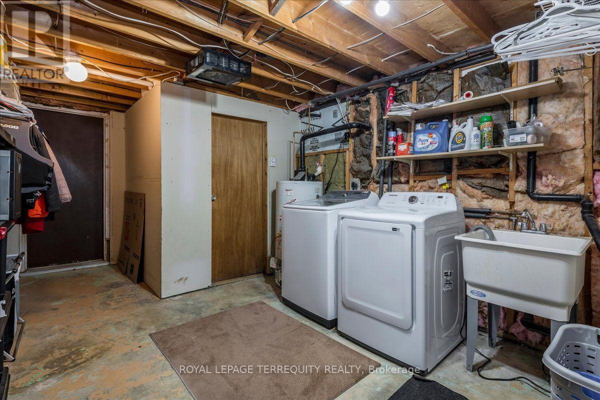 1092 Old Barrie Road West — photo 25
