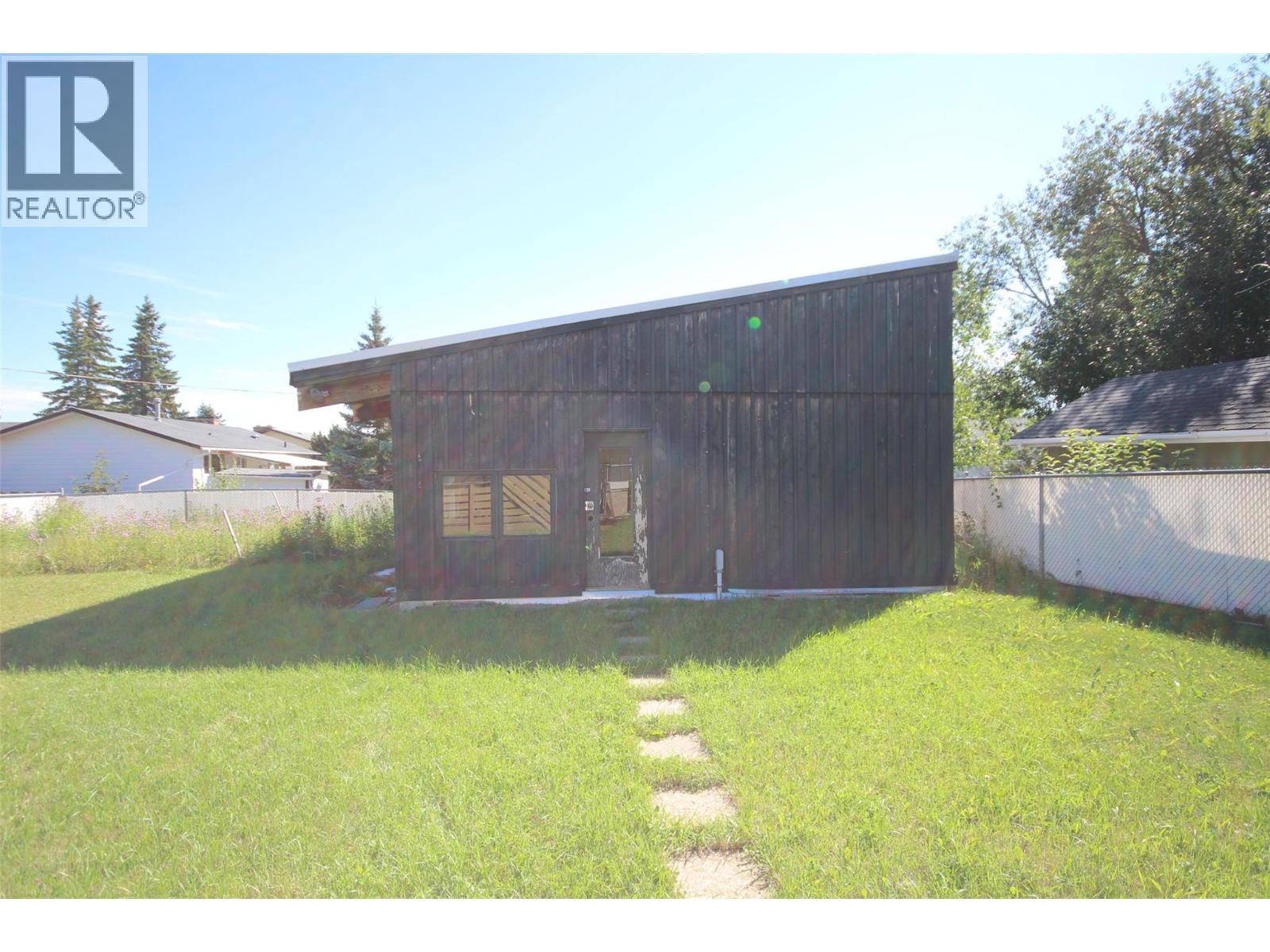 11304 17 Street, Dawson Creek
