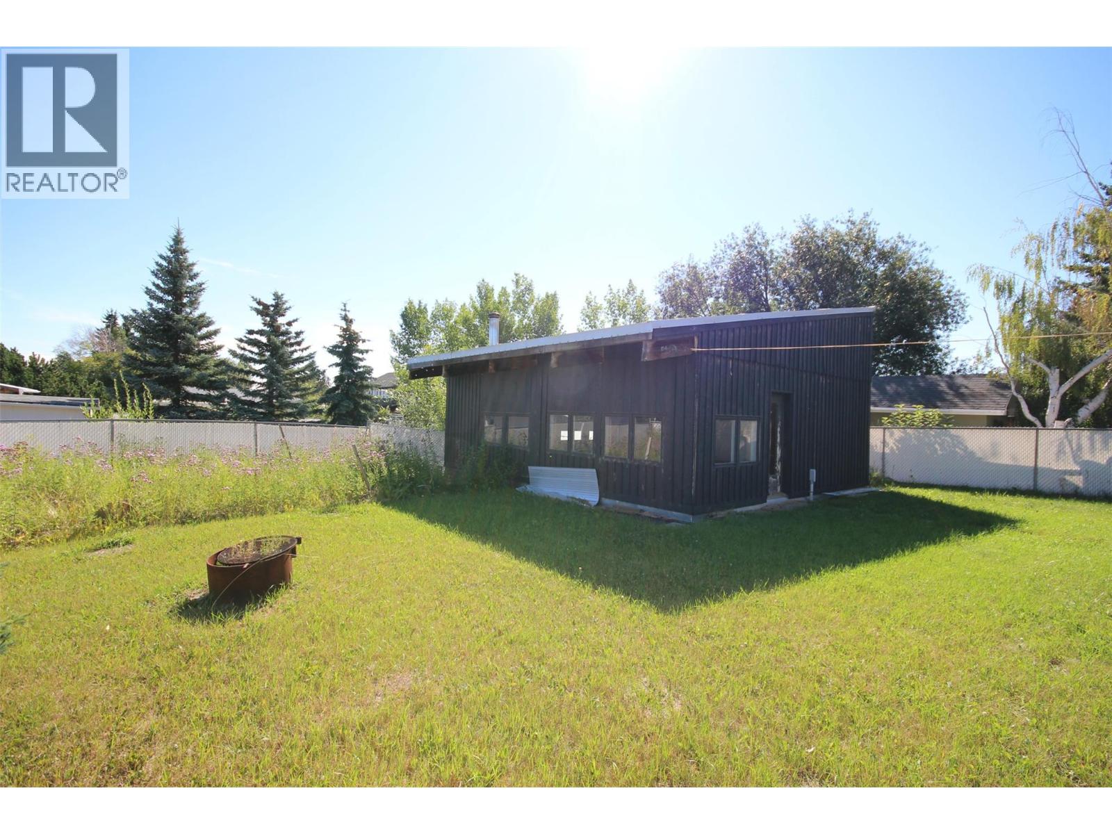 11304 17 Street, Dawson Creek