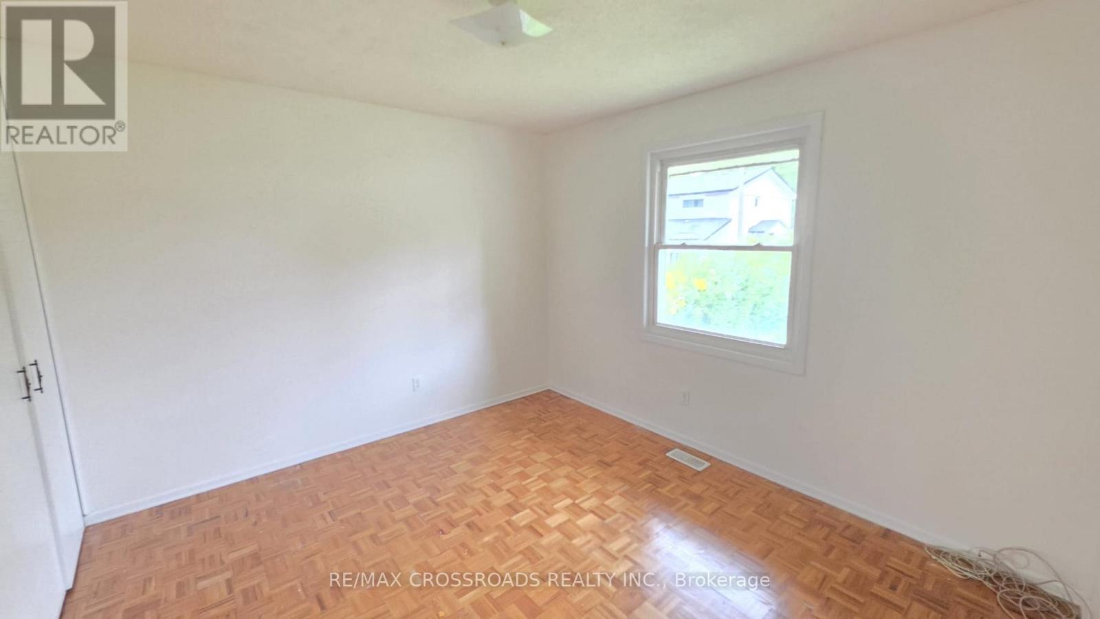 106 Kimberly Crescent — photo 10