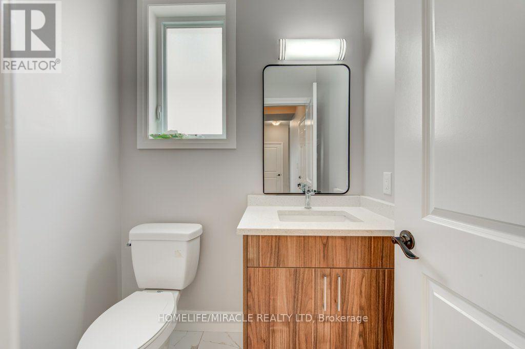 3032 Doyle Drive, London South, ON photo 12
