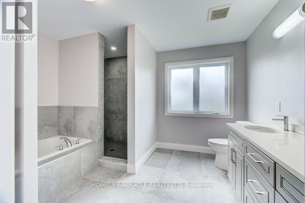 3032 DOYLE DRIVE - 33
