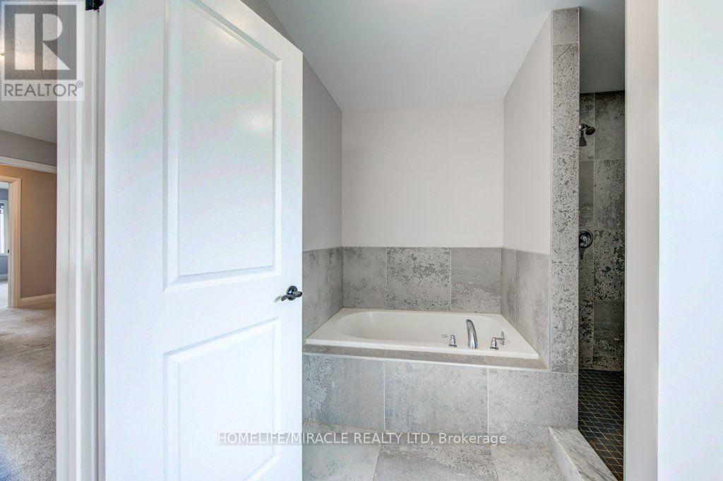 3032 Doyle Drive, London South, ON photo 35