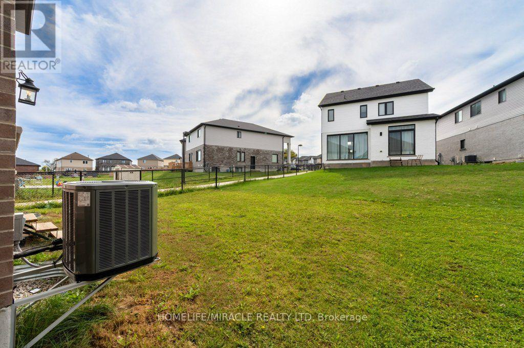 3032 DOYLE DRIVE - 4