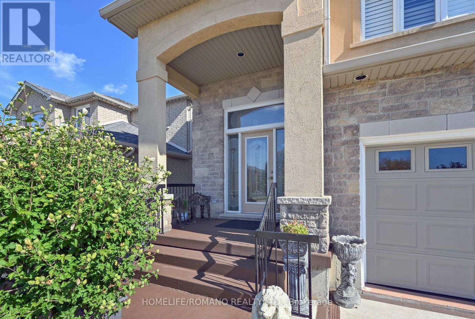 1052 Greenhill Avenue, Hamilton, ON photo 3