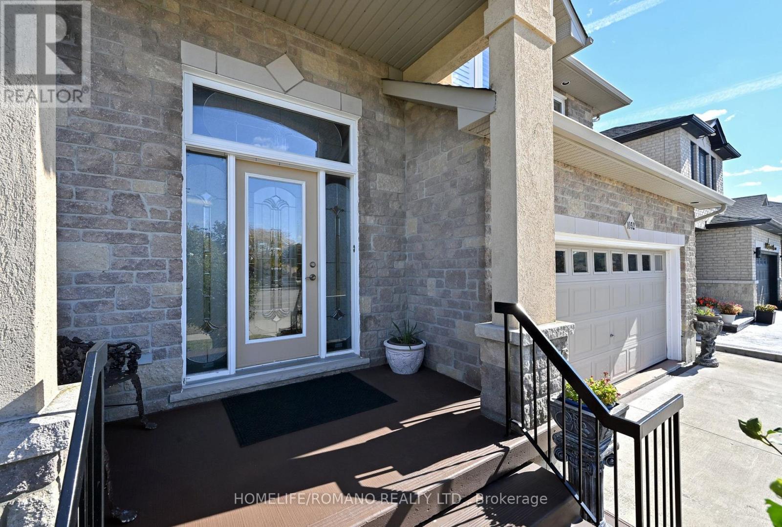 1052 GREENHILL AVENUE - 4