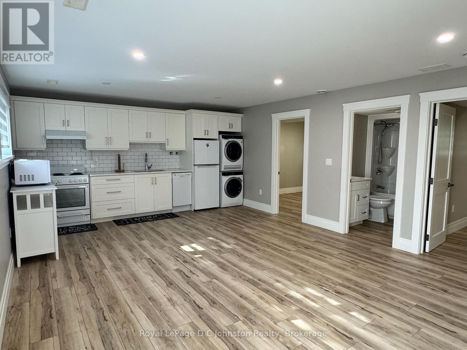 365 Spence Street — photo 8