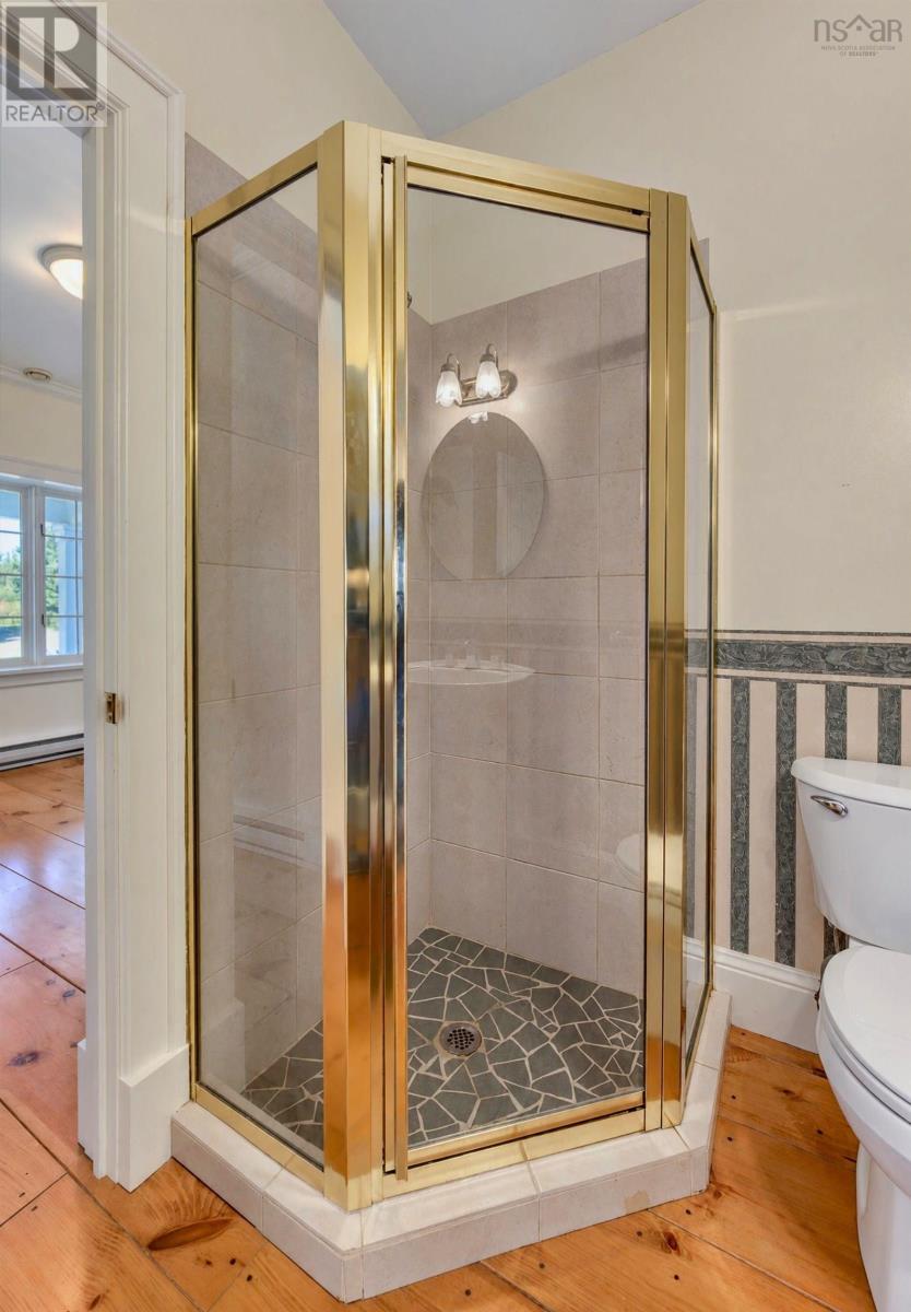 Property 20 of 51 of 160 Pierce Point Road