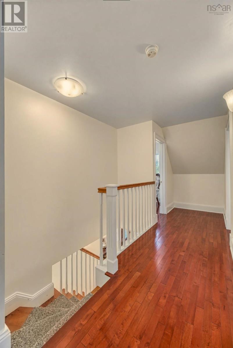 Property 34 of 51 of 160 Pierce Point Road
