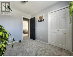 118 Silkstone Road W - photo 15