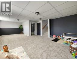 118 Silkstone Road W - photo 23
