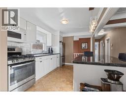 Laundry room - 366 East 17th Street, Hamilton, ON L9A4N2 Photo 7