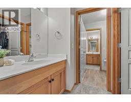 432 Rainbow Falls Way, Chestermere, AB T1X1S6 Photo 31
