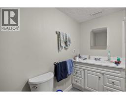 5515 45 Avenue, Red Deer, AB T4N3L7 Photo 20