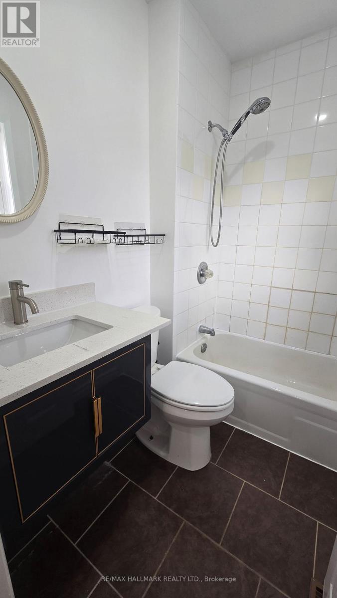 46 COLLINS CRESCENT - 10