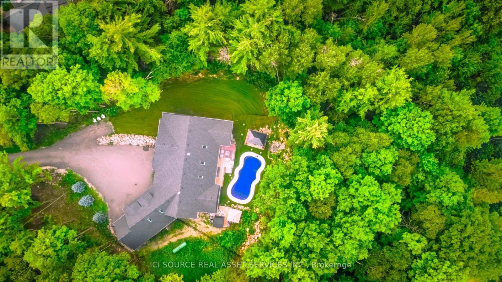 13 TIMBERRUN COURT - 2