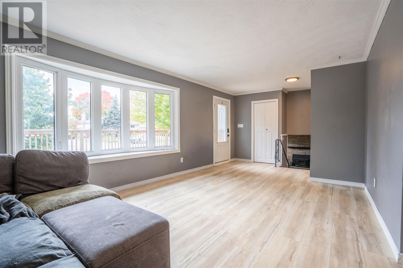 41 Peach DR - Image 4