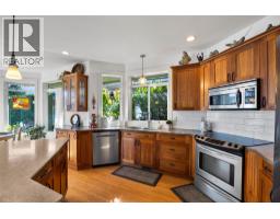 3187 Wawn Court, Kamloops, BC V2B0B4 Photo 15