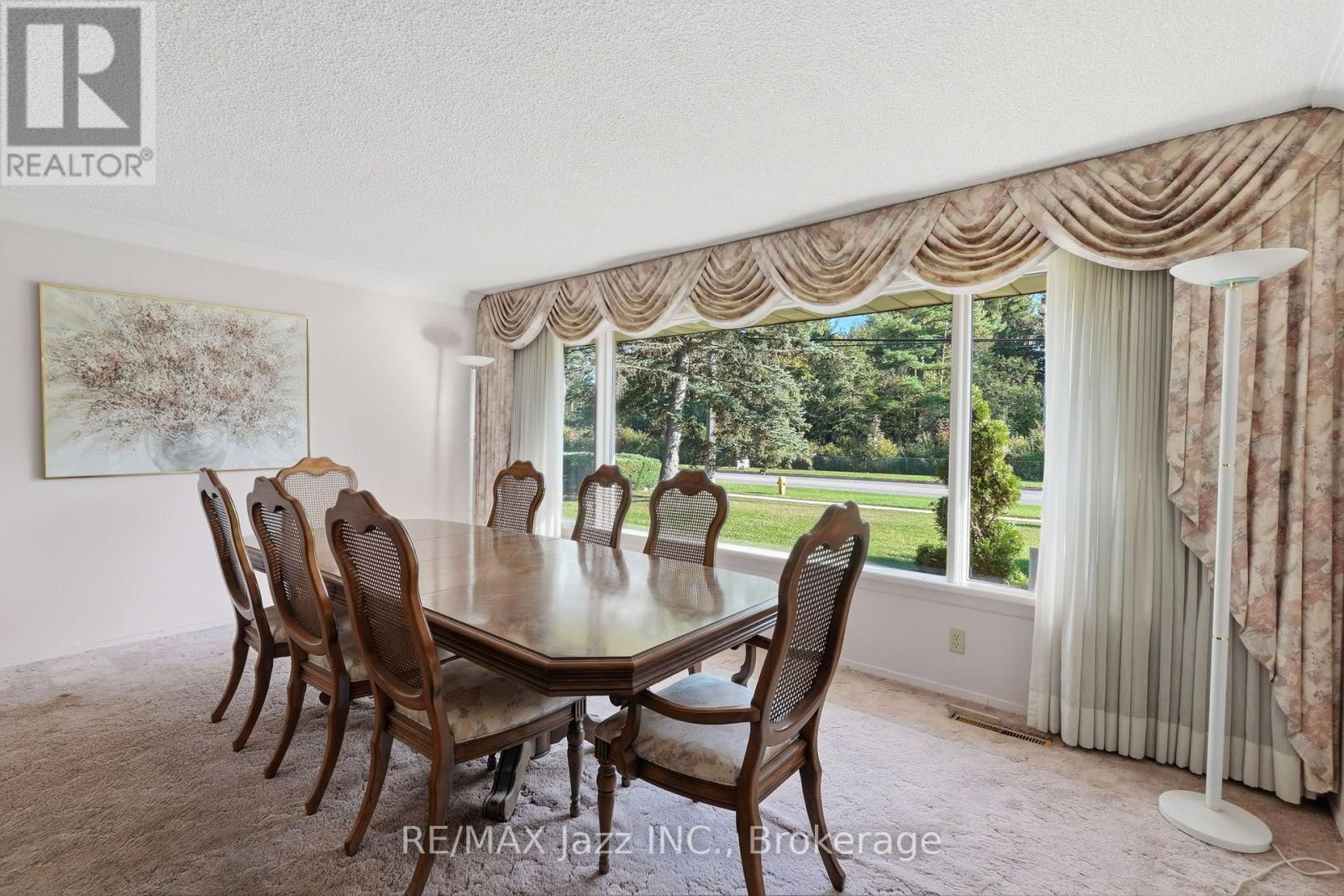 346 CONLIN ROAD E - 12