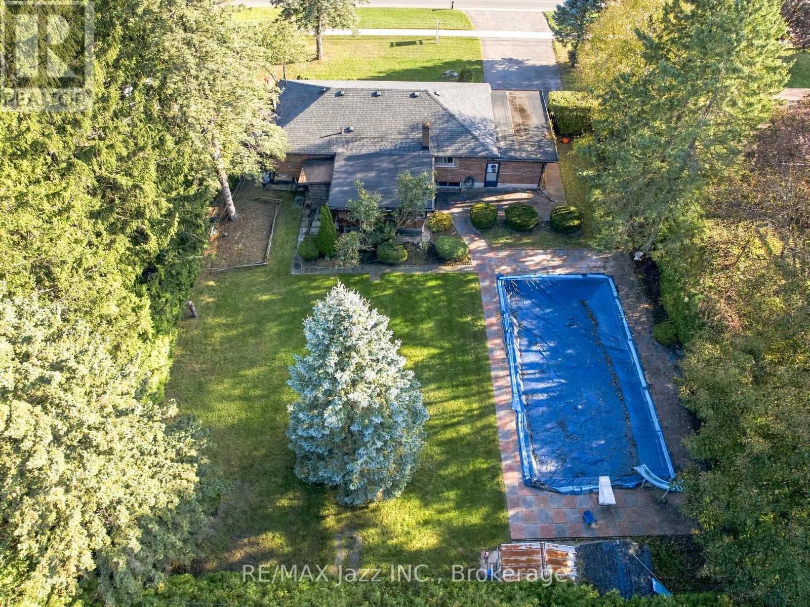346 CONLIN ROAD E - 49