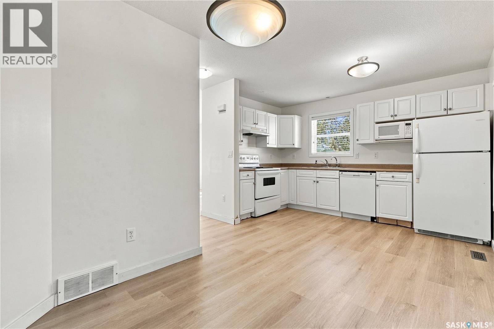 #46 4901 Child AVENUE - 16