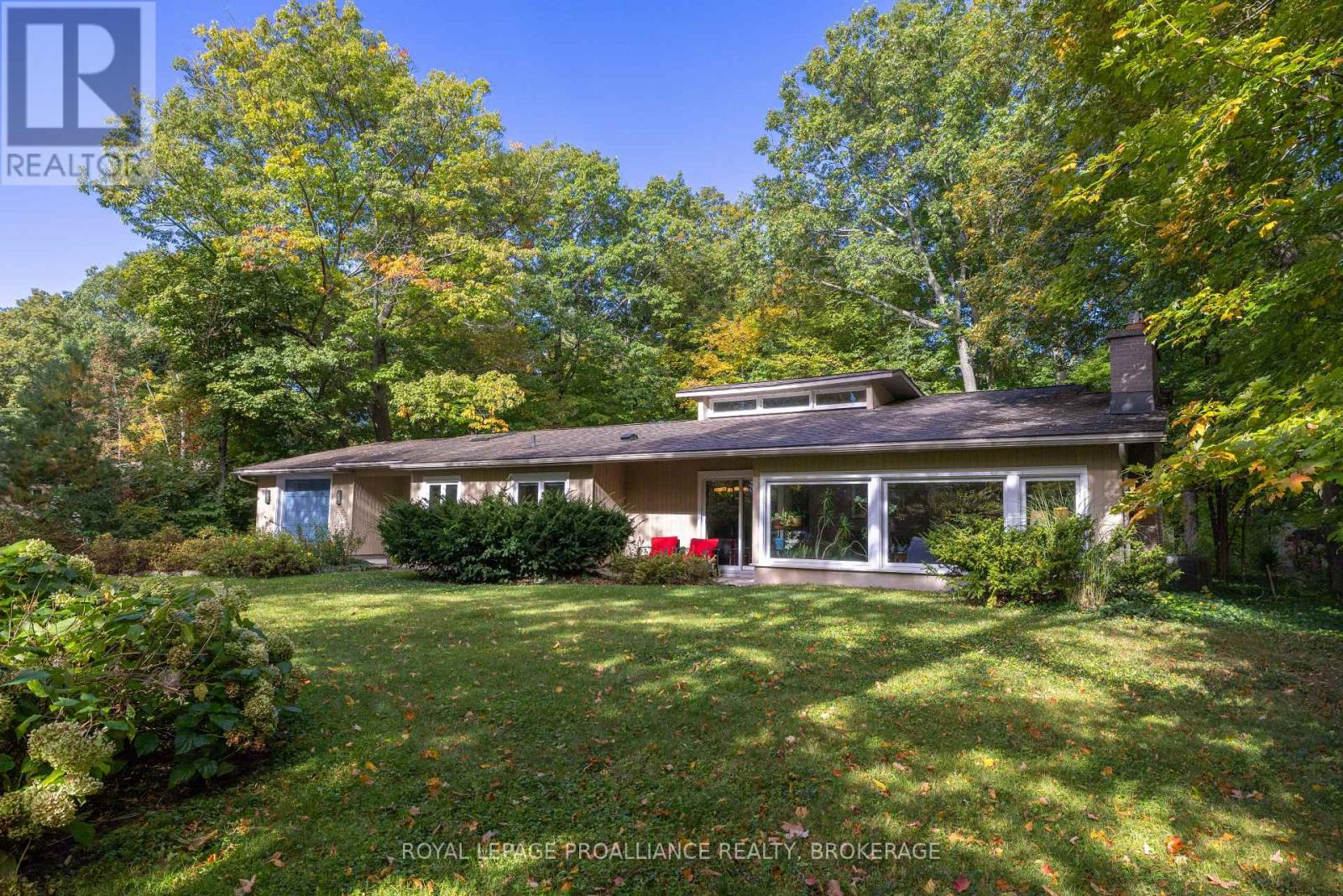 27 RIVERSIDE DRIVE - 2
